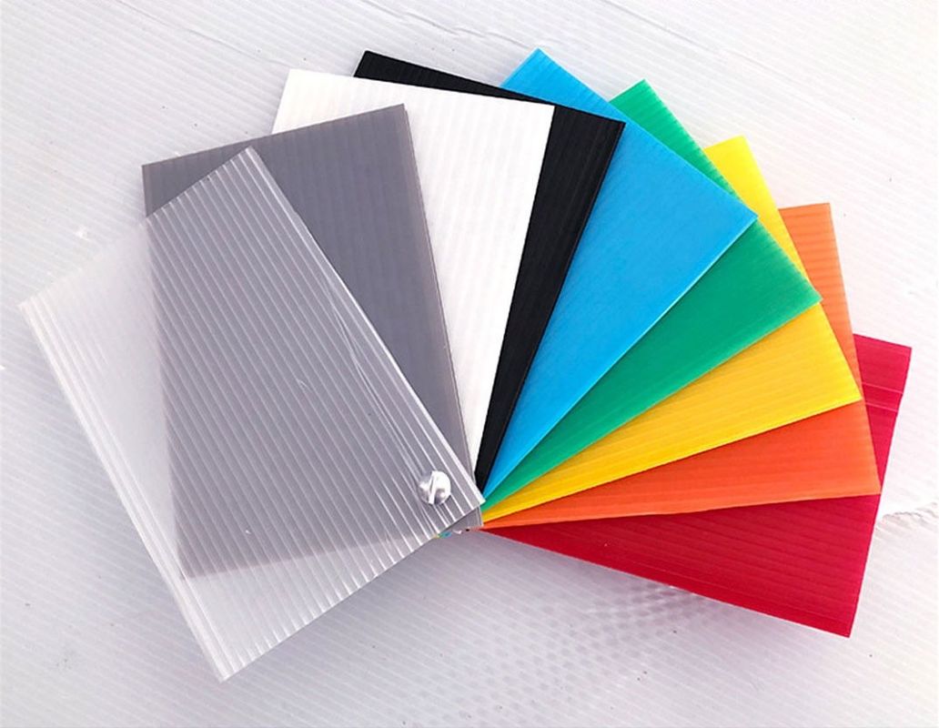 Colored Polypropylene Coreflute Sheet 2400mm Yellow Correx Board